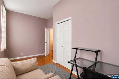 111 Mallory Avenue 2 #2, Jersey City, NJ 07304 - Photo 8