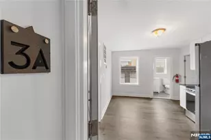 335 Henry St, Orange, NJ 07050 - Photo 4