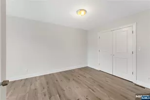 335 Henry St, Orange, NJ 07050 - Photo 12