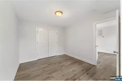 335 Henry Street, Orange, NJ 07050 - Photo 14