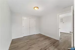 335 Henry St, Orange, NJ 07050 - Photo 14