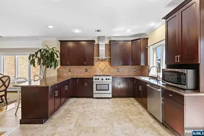 90 Washington Avenue C0090 #C0090, Cliffside Park, NJ 07010 - Photo 6