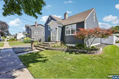 433 Fern Avenue, Lyndhurst Township, NJ 07071 - Photo 1