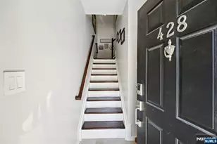 428 Newburgh Ct 428, West New York, NJ 07093 - Photo 2