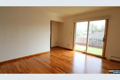 206 New York Avenue 2 #2, Fort Lee, NJ 07024 - Photo 8