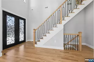 9 Cole St, Bergenfield, NJ 07621 - Photo 2