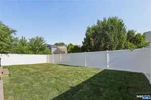 9 Cole St, Bergenfield, NJ 07621 - Photo 44
