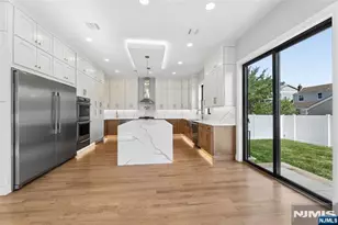 9 Cole St, Bergenfield, NJ 07621 - Photo 8
