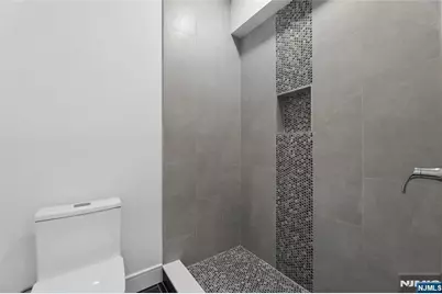 9 Cole Street, Bergenfield, NJ 07621 - Photo 20