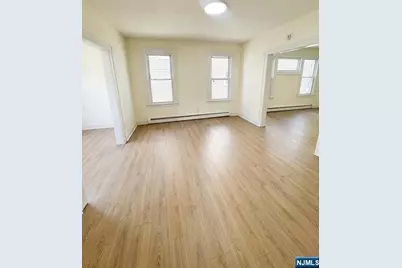 186 Isabella Avenue 1st Floor Ap #1st floor Ap, Irvington, NJ 07111 - Photo 2