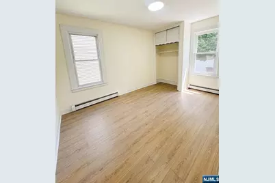 186 Isabella Avenue 1st Floor Ap #1st floor Ap, Irvington, NJ 07111 - Photo 8