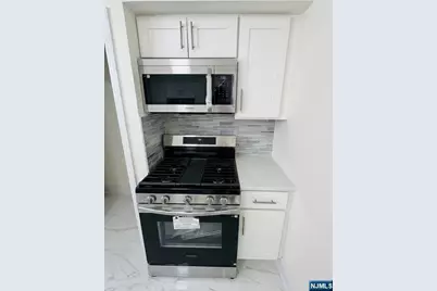 186 Isabella Avenue 1st Floor Ap #1st floor Ap, Irvington, NJ 07111 - Photo 12