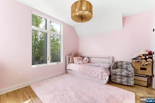 29 Roslyn Ave, Englewood Cliffs, NJ 07632 - Photo 34