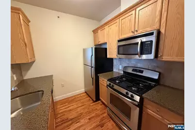 100 Park Avenue 203 #203, Hillsdale, NJ 07642 - Photo 4