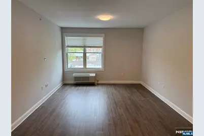 40 Park Avenue 301 #301, Park Ridge, NJ 07656 - Photo 4