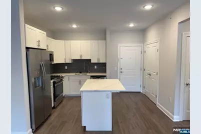 40 Park Avenue 301 #301, Park Ridge, NJ 07656 - Photo 2