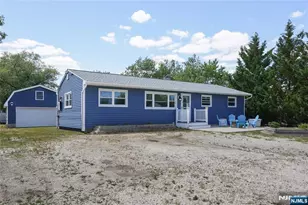 832 Demont St, Toms River, NJ 08753 - Photo 2