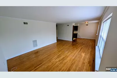522 N Maple Avenue A 19 #A 19, Ridgewood, NJ 07450 - Photo 2