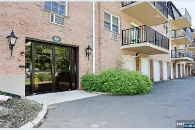 550 Fairview 318 #318, Westwood, NJ 07675 - Photo 2
