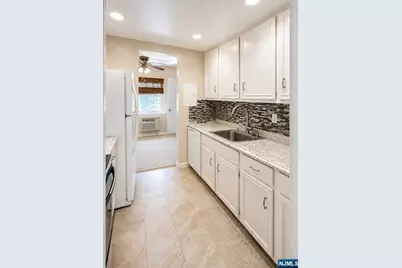 550 Fairview 318 #318, Westwood, NJ 07675 - Photo 6