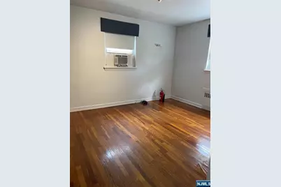10-16 Burbank Street, Fair Lawn, NJ 07410 - Photo 22