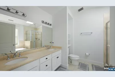 1625 Paterson Plank Road 10 #10, Secaucus, NJ 07094 - Photo 16