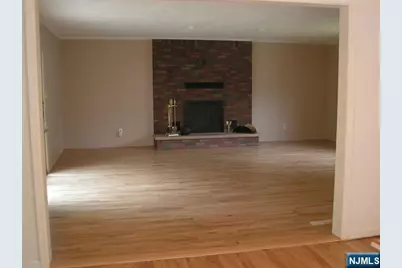 16-06 Jordan Road, Fair Lawn, NJ 07410 - Photo 4