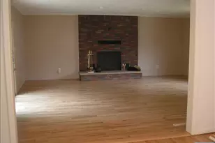 16-06 Jordan Rd, Fair Lawn, NJ 07410 - Photo 4