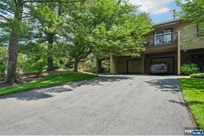 220 Mountain View Drive 220 #220, Mahwah, NJ 07430 - Photo 2