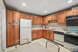 220 Mountain View Dr 220, Mahwah, NJ 07430 - Photo 10