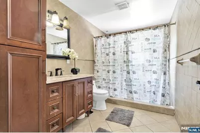 153 Mt Vernon Street, Ridgefield Park, NJ 07660 - Photo 12