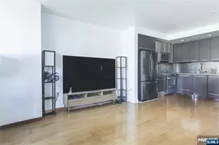 2 2nd Street 1207, Jersey City, NJ 07302 - Photo 2