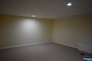 356 Slocum Way, Fort Lee, NJ 07024 - Photo 16