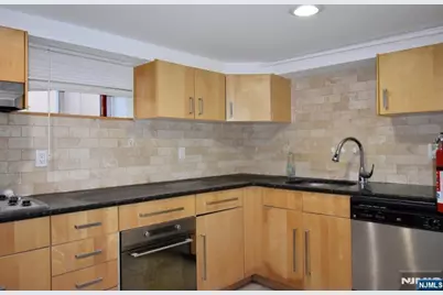 356 Slocum Way, Fort Lee, NJ 07024 - Photo 26