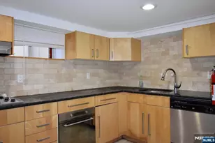 356 Slocum Way, Fort Lee, NJ 07024 - Photo 26