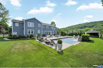42 Saratoga Drive, Oakland, NJ 07436 - Photo 12