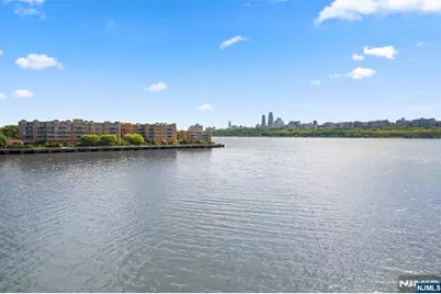 250 The Promenade, Edgewater, NJ 07020 - Photo 20