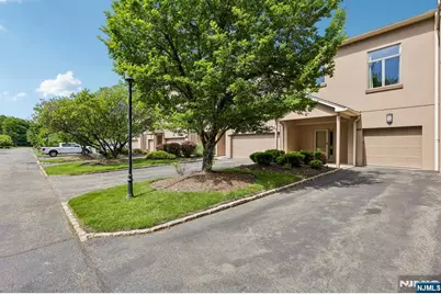 40 Rio Vista Drive, Allendale, NJ 07401 - Photo 4