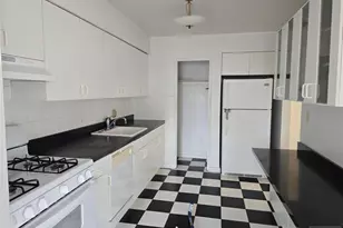 275 Hoym Street 5E, Fort Lee, NJ 07024 - Photo 4
