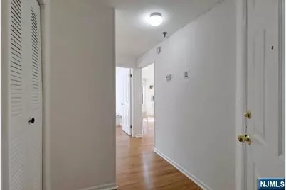 22 Engle Street R17 #R17, Englewood, NJ 07631 - Photo 30