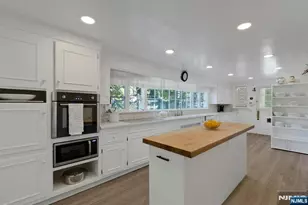 9 E Saddle River Rd, Saddle River, NJ 07458 - Photo 18