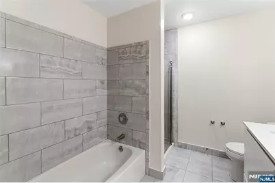 28 Garden Place 163 #163, Edgewater, NJ 07020 - Photo 10