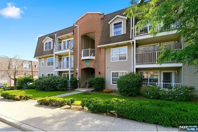28 Garden Place 163 #163, Edgewater, NJ 07020 - Photo 22