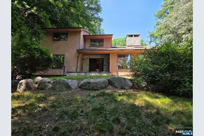 724 Tall Oaks Court, Franklin Lakes, NJ 07417 - Photo 1