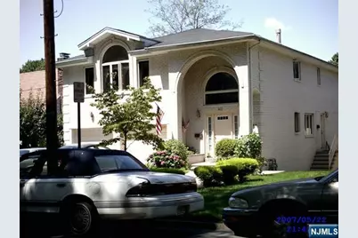 411 Chestnut Street 2 #2, Ridgefield, NJ 07657 - Photo 2