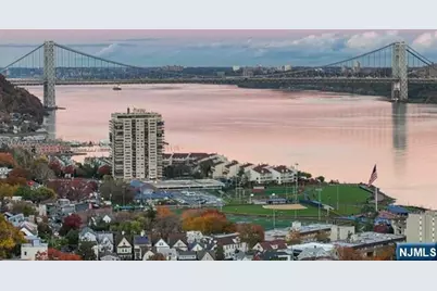 100 Carlyle 16 J/K N #16 J/K N, Cliffside Park, NJ 07010 - Photo 2