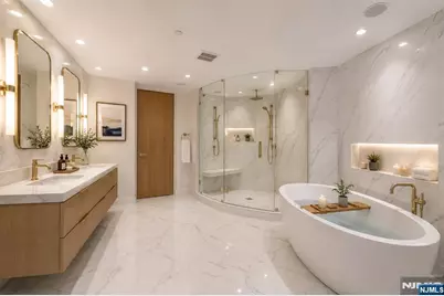100 Carlyle 16 J/K N #16 J/K N, Cliffside Park, NJ 07010 - Photo 24
