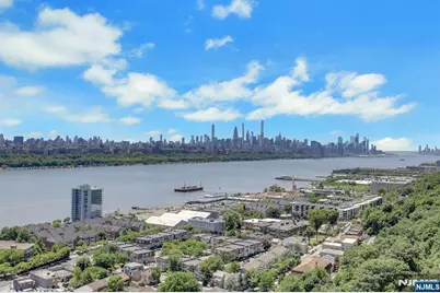 100 Carlyle 16 J/K N #16 J/K N, Cliffside Park, NJ 07010 - Photo 30