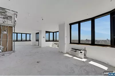 100 Carlyle 16 J/K N #16 J/K N, Cliffside Park, NJ 07010 - Photo 16