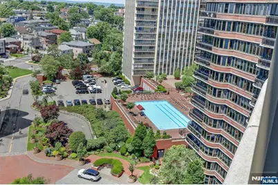 100 Carlyle 16 J/K N #16 J/K N, Cliffside Park, NJ 07010 - Photo 26